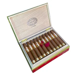 Romeo y Julieta Línea de Oro Nobles